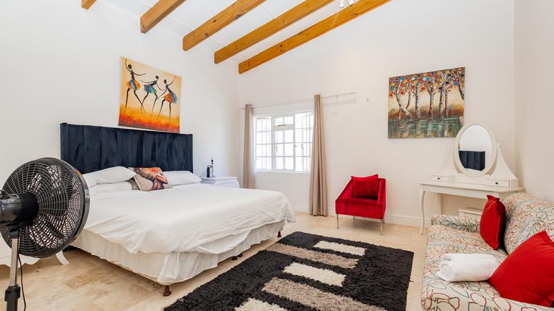 2 Bedroom Property for Sale in Constantia Western Cape